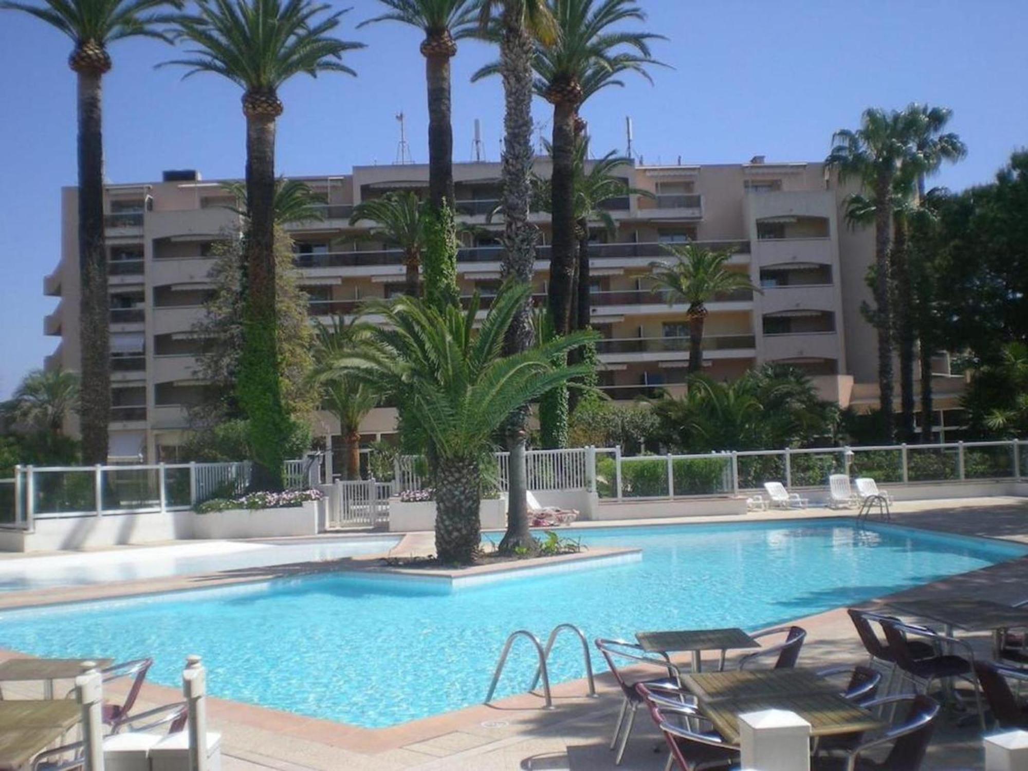 Appartement Accueillant A Golfe Juan 30 M² Piscine Zewnętrze zdjęcie