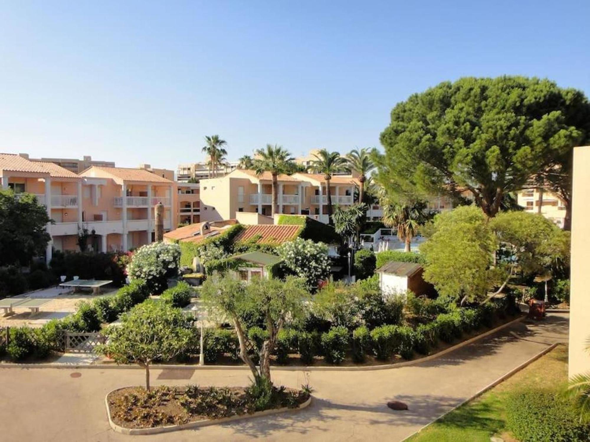 Appartement Accueillant A Golfe Juan 30 M² Piscine Zewnętrze zdjęcie